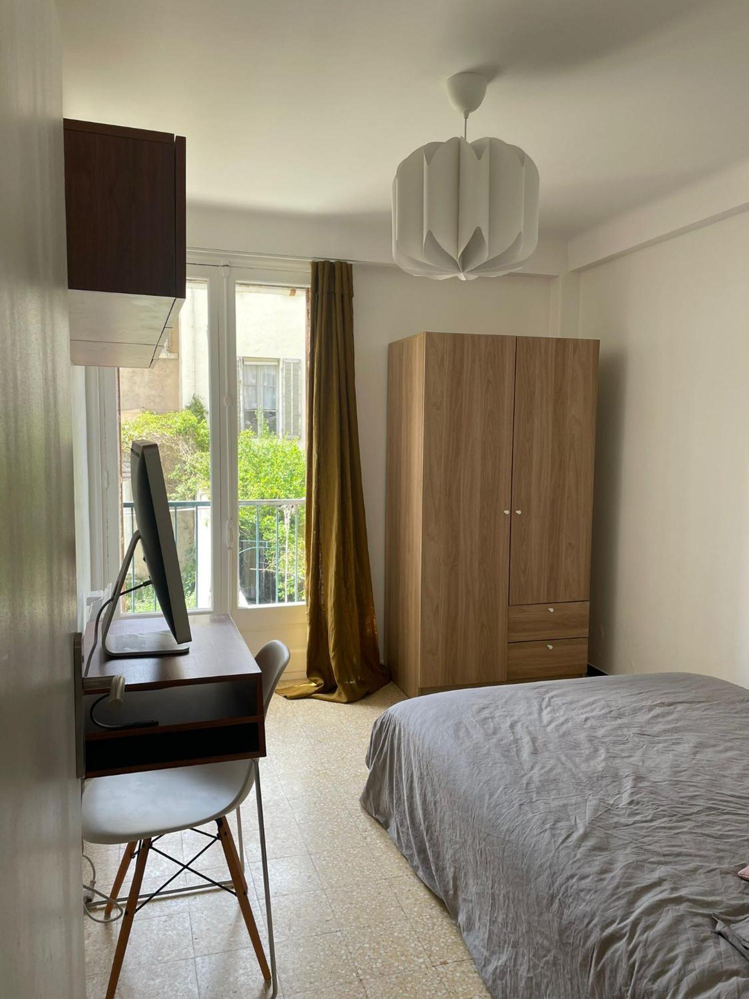 Apartment Chartreux